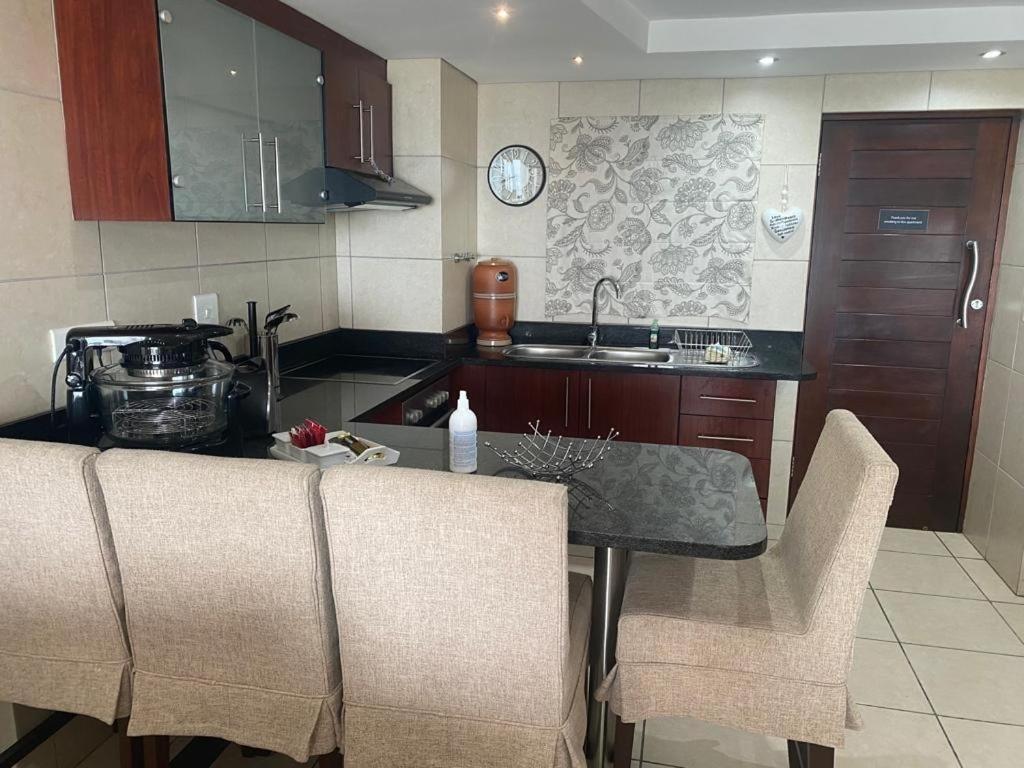 Seafront Apartment In Mossel Bay Exterior foto